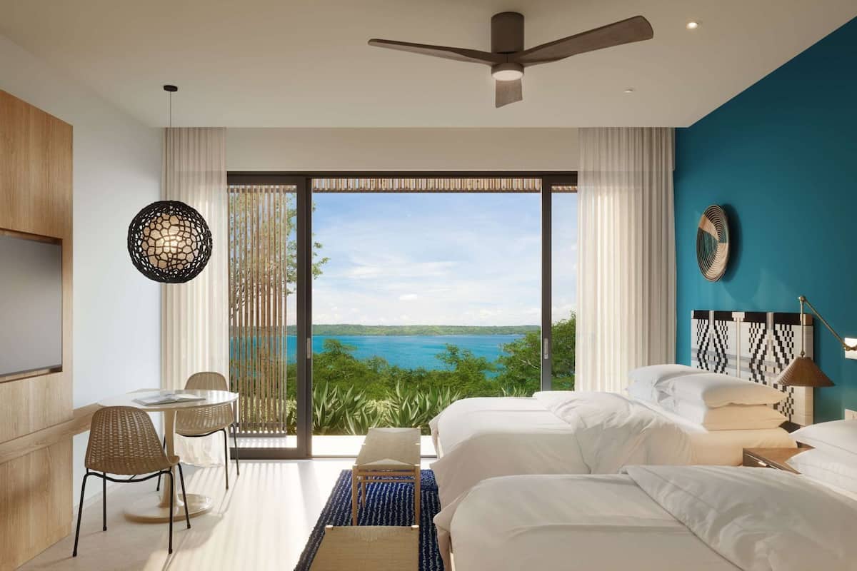 Ropa de cama de alta calidad y artículos del minibar gratis