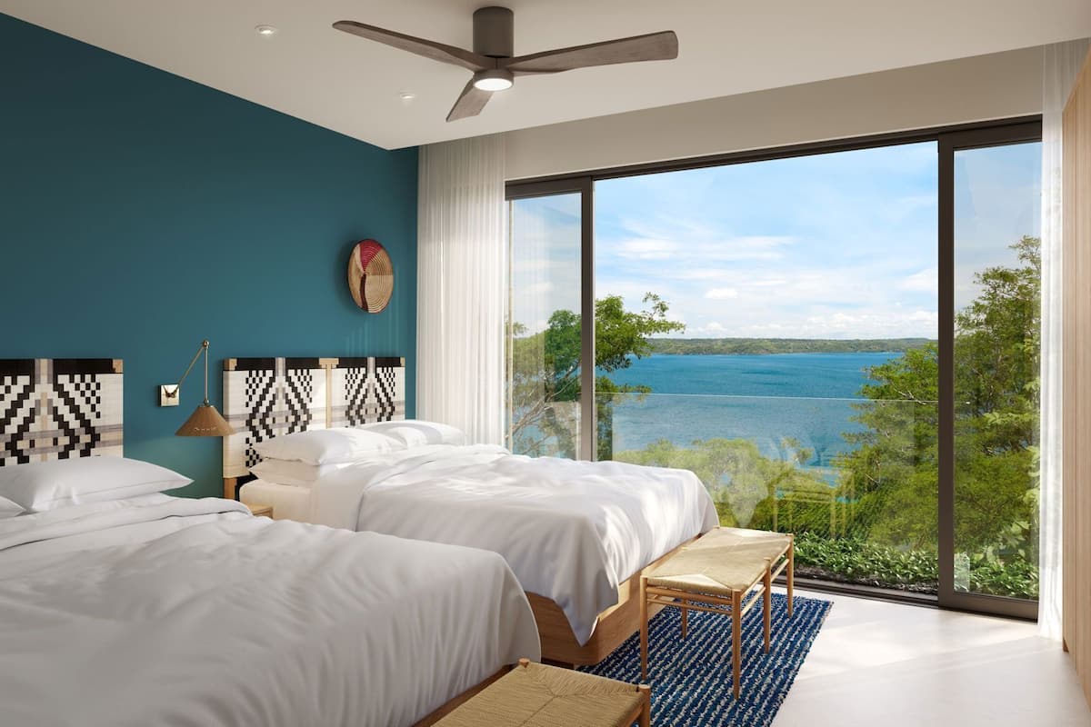 Ropa de cama de alta calidad y artículos del minibar gratis