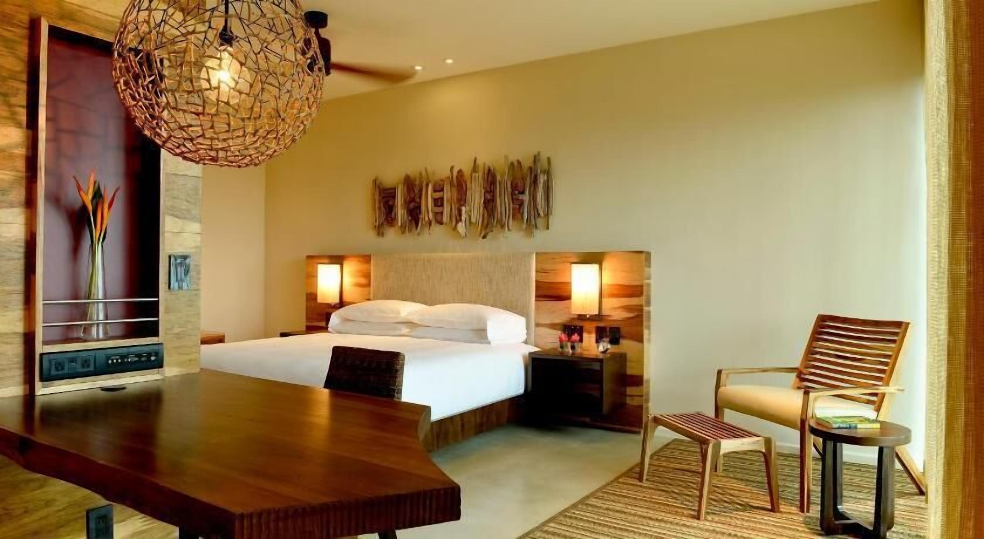 Ropa de cama de alta calidad y artículos del minibar gratis 