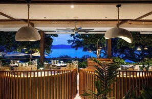 4 restaurants; breakfast, lunch, dinner and brunch served  - Andaz Peninsula Papagayo Resort, Costa Rica, by Hyatt (Nacascolo)