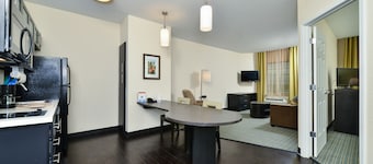 캔들우드 스위트, 모나한스, IHG