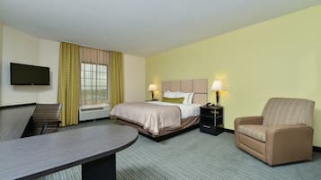 Studio Suite, 1 King Bed, Accessible (Communications) | Desk, rollaway beds, free WiFi, bed sheets