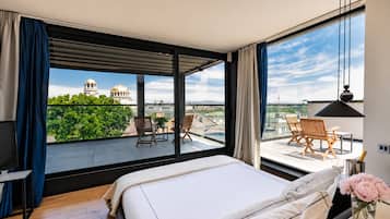 Egyptian cotton sheets, memory foam beds, minibar, in-room safe