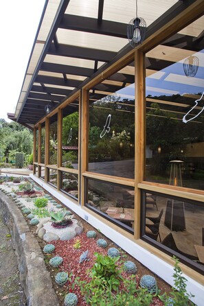 Front of property - Savegre Hotel Natural Reserve & Spa (Páramo)