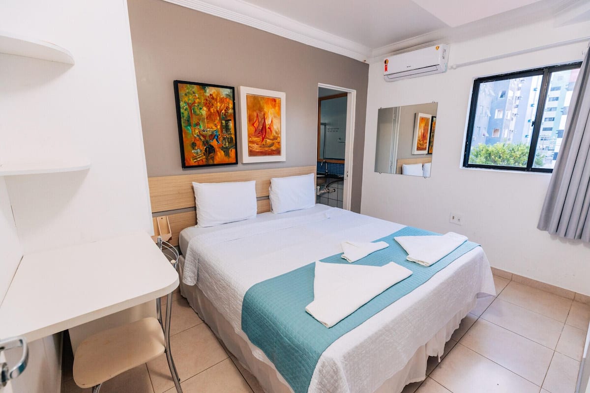 Minibar, desk, soundproofing, free WiFi