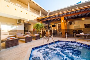 室外 SPA 浴池