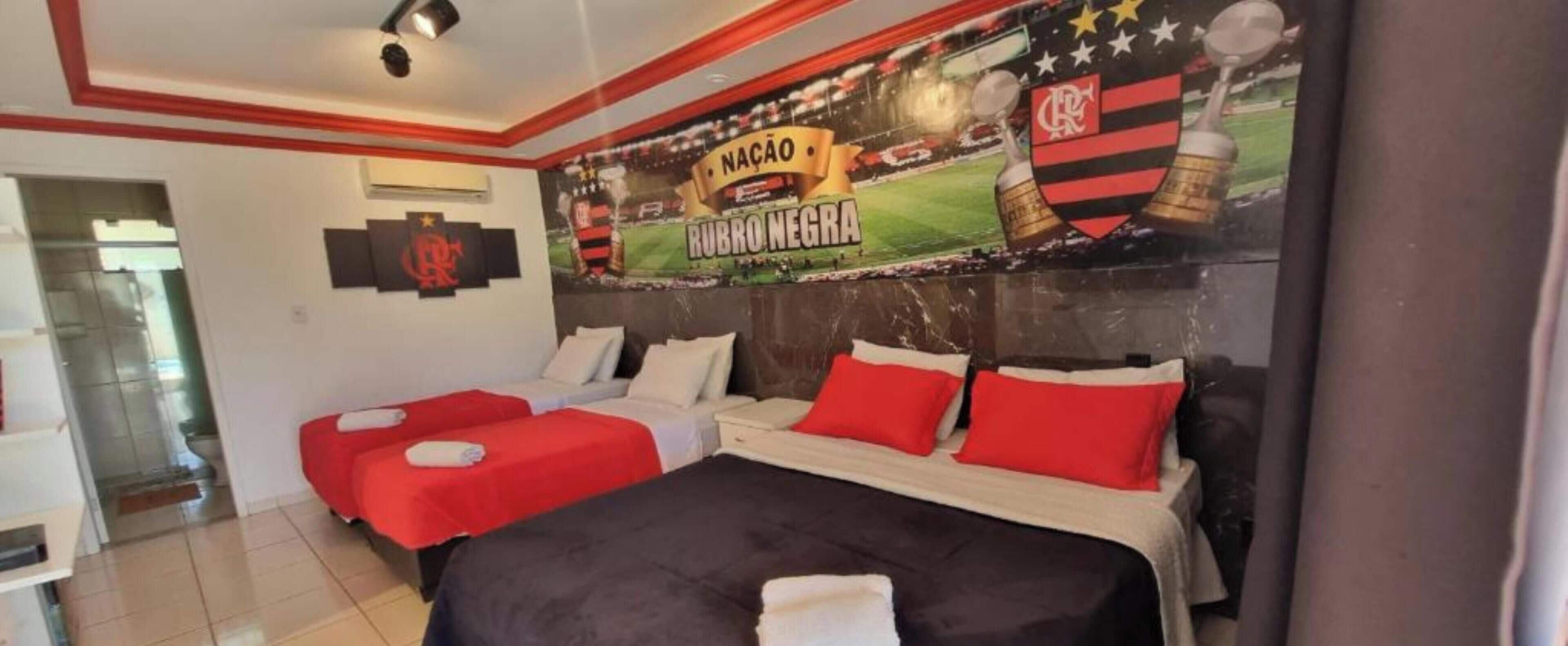 Firemannsrom – design | Blendingsgardiner, wi-fi (inkludert) og sengetøy