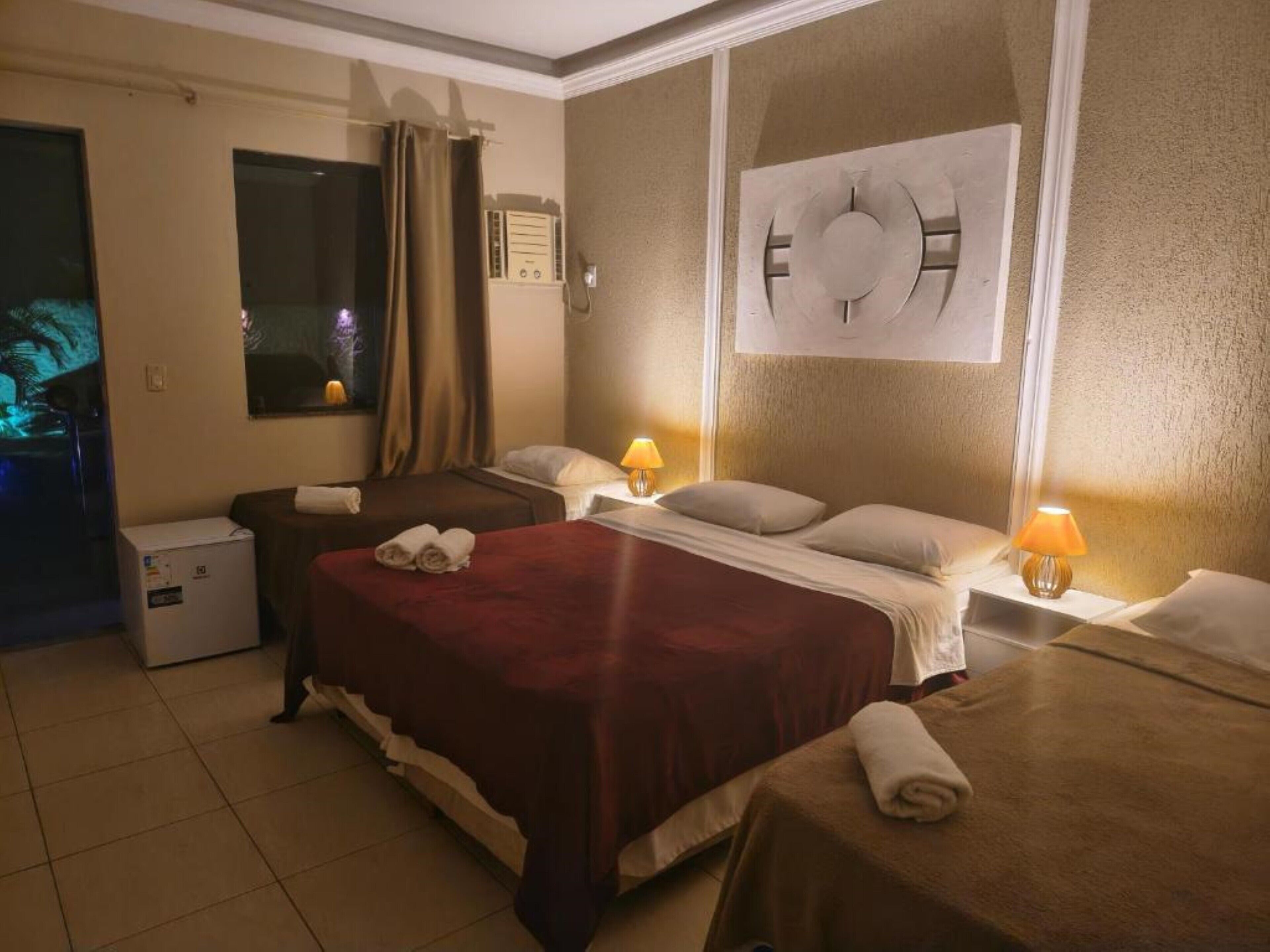 Firemannsrom – standard | Blendingsgardiner, wi-fi (inkludert) og sengetøy