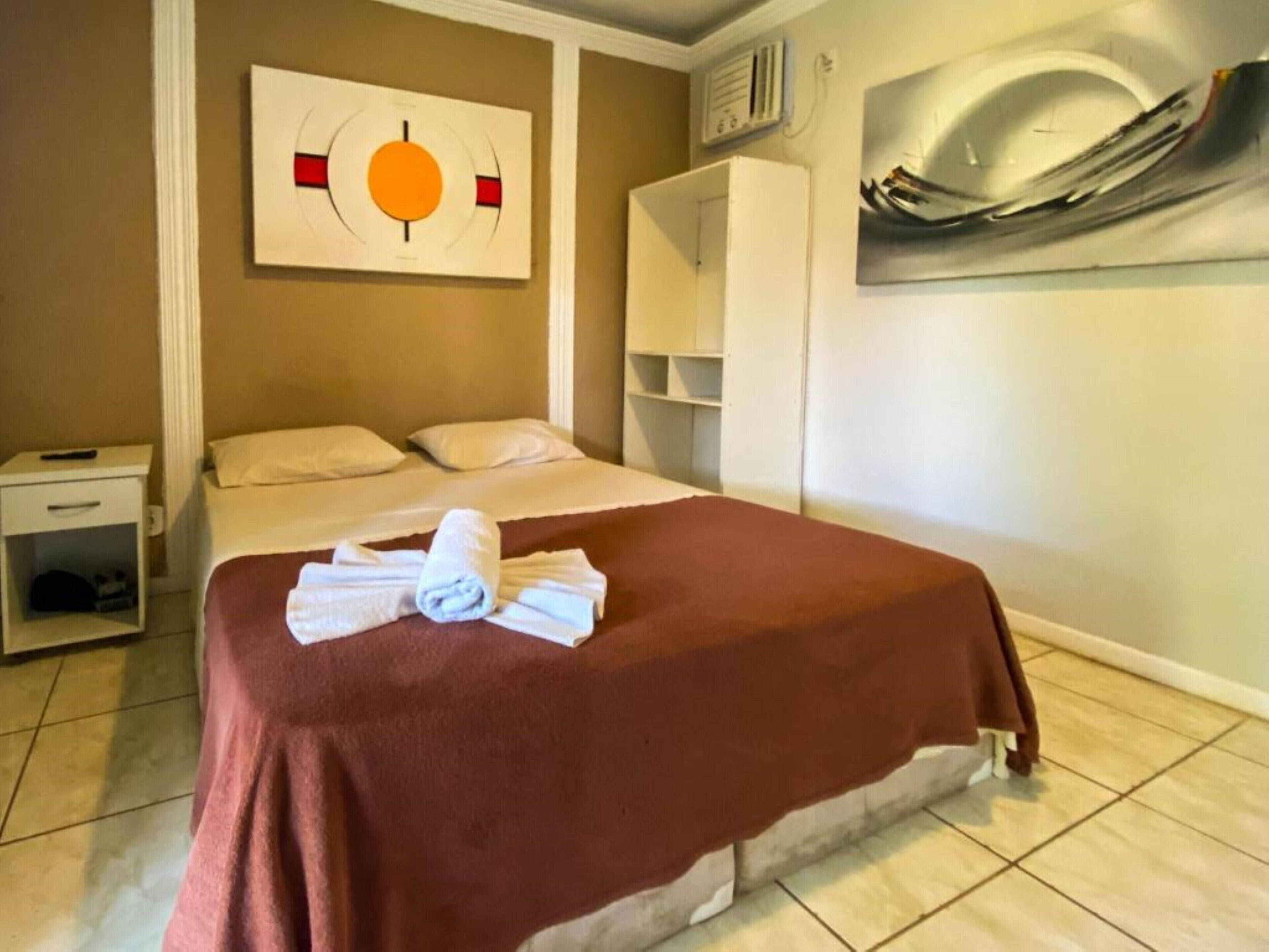 Dobbeltrom – standard | Blendingsgardiner, wi-fi (inkludert) og sengetøy