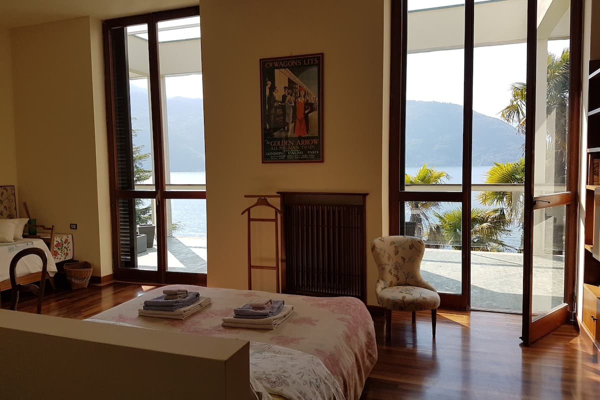 Camera tripla, 1 camera da letto, bagno in camera, lato lago | Biancheria da letto di alta qualità, con stile personalizzato