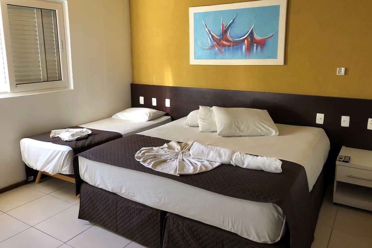 Triple Room | Minibar, desk, soundproofing, free WiFi