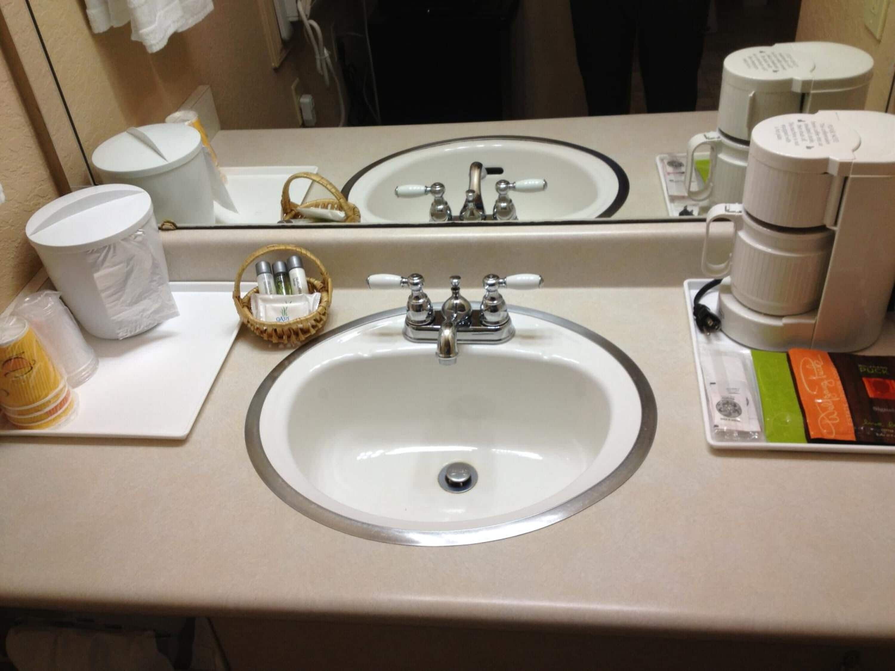 shower, free toiletries, towels