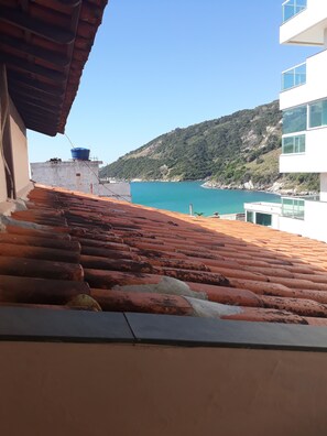 Quarto, vista para o mar | Vista para a água