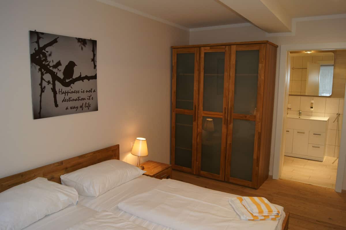 Apartment, 2 Bedrooms (Cleaning Fee €70) | Hypo-allergenic bedding, in-room safe, desk, free WiFi