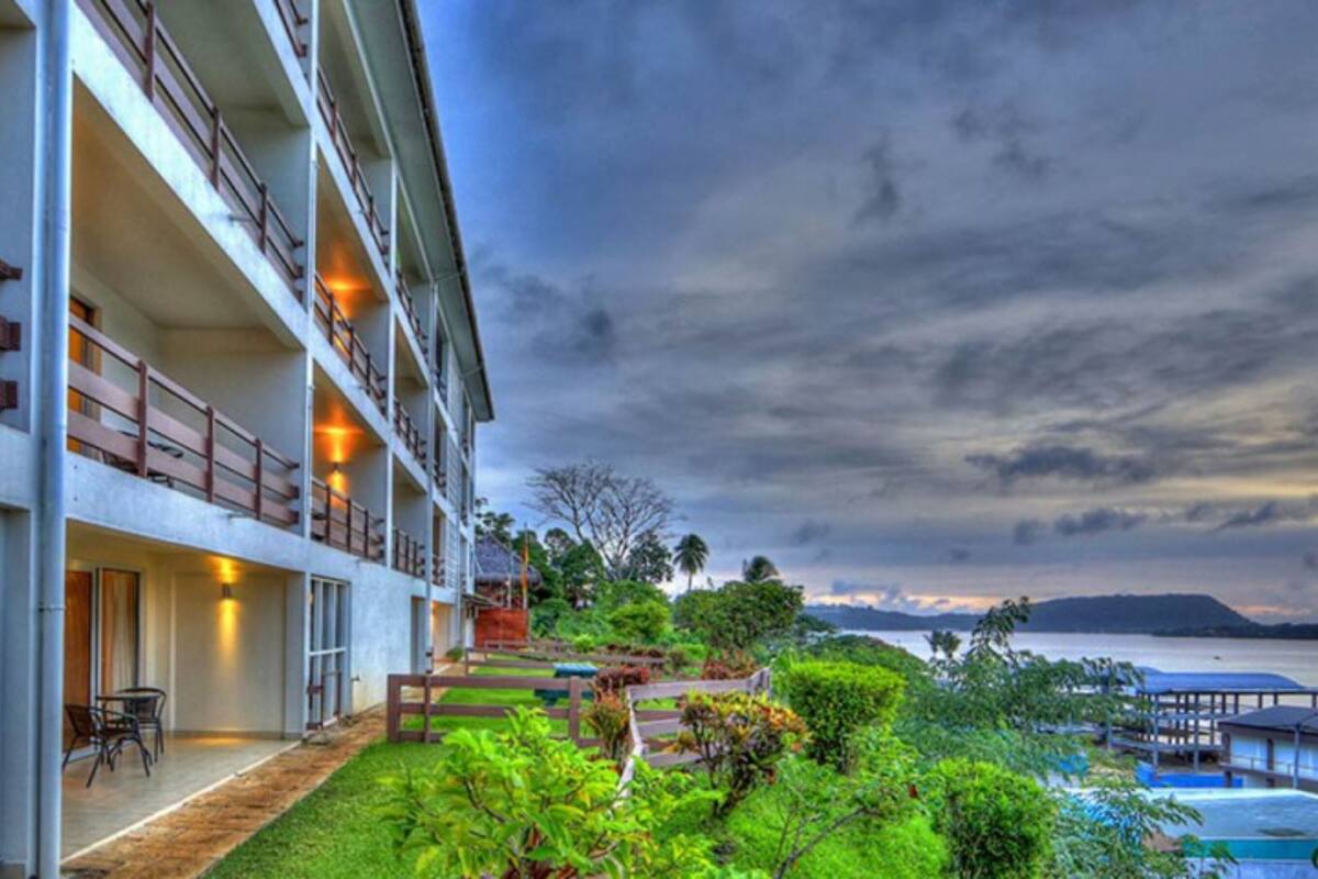 1 Bedroom Apartment Ocean View | Balcony