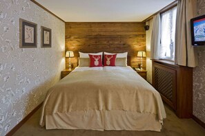 Alpenrose Double Room | Premium bedding, down comforters, pillowtop beds, free minibar - Hotel Monte Rosa (Zermatt)