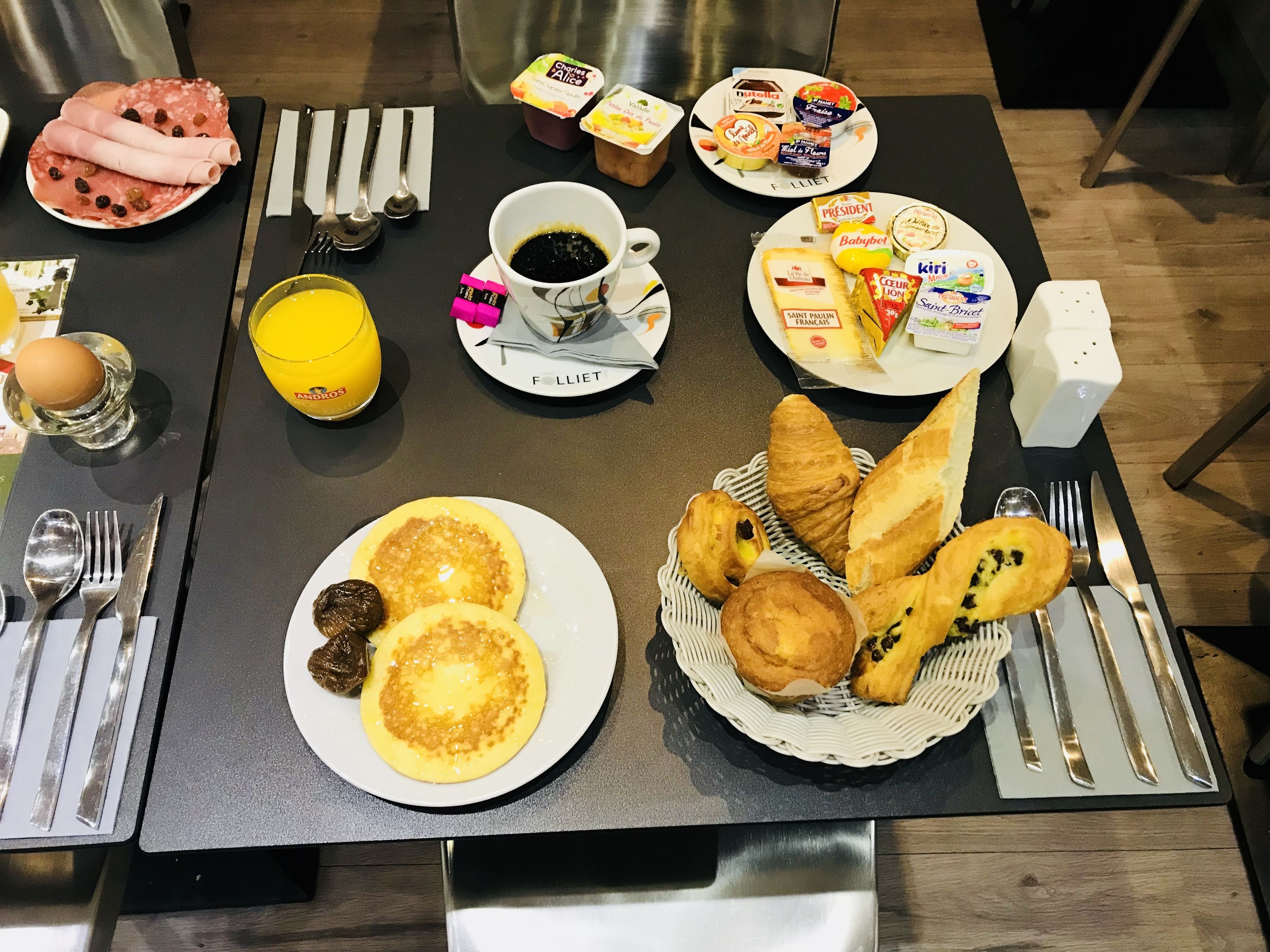 Kontinental morgenmad hver dag mod et gebyr