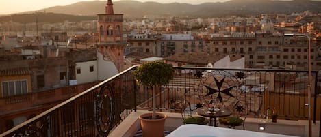 Luxury Suite (Island) | Private spa tub