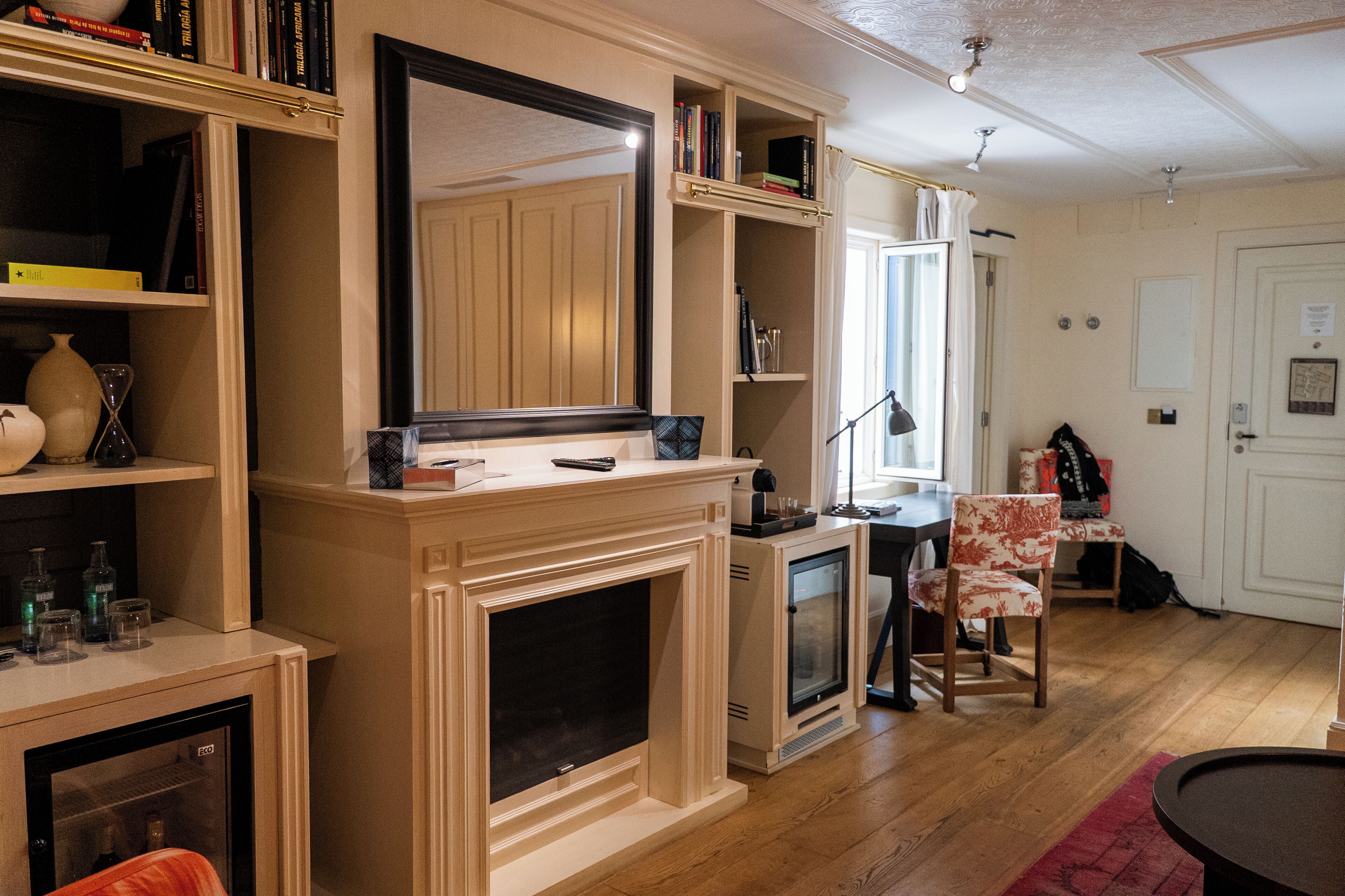 suite (intimate) | 1 bedroom, premium bedding, down duvets, minibar