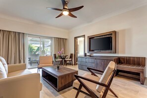 Luxury Presidential Jacuzzi One Bedroom Suite Diamond Club | Living room | Flat-screen TV, pay movies - Royalton Splash Punta Cana, An Autograph Collection All-Inclusive Resort & Casino (Punta Cana)