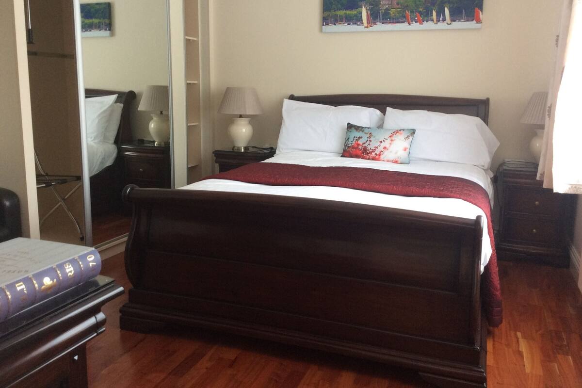 Quarto casal, banheira de hidromassagem | Roupas de cama de algodão egípcio, roupas de cama premium