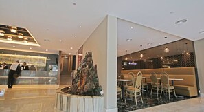 Interior entrance - Hotel Malaysia (George Town)