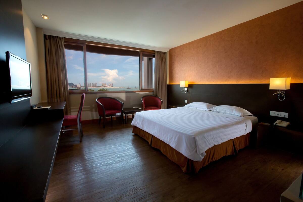 Superior Double Room, 1 King Bed | Desk, blackout drapes, iron/ironing board (on request)