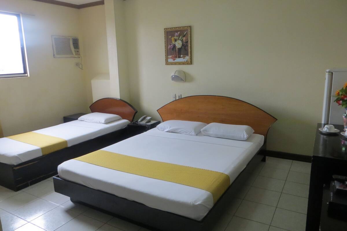 Family Room | In-room safe, rollaway beds, free WiFi