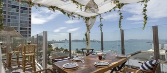Pattaya Sea View Hotel