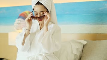 One-Bedroom Suite | 1 bedroom, free minibar items, in-room safe, desk
