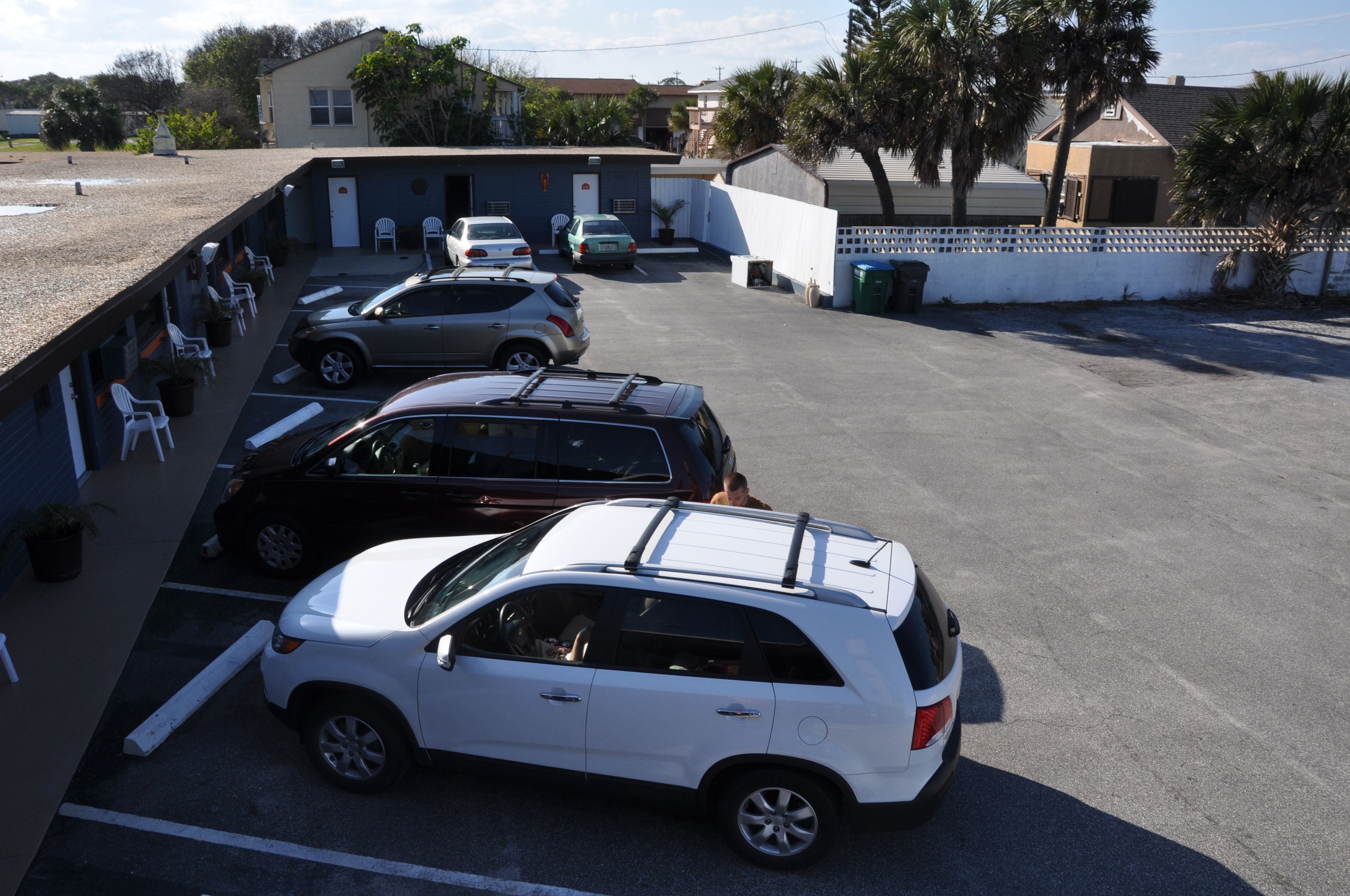 Parkir mandiri gratis