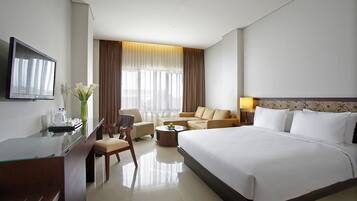 Kamar Deluks, 1 Tempat Tidur King | Brankas, meja kerja, dan Wi-Fi gratis