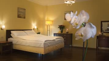 Apartamento, 1 quarto, vista para a cidade | Roupas de cama antialérgicas, cofres nos quartos