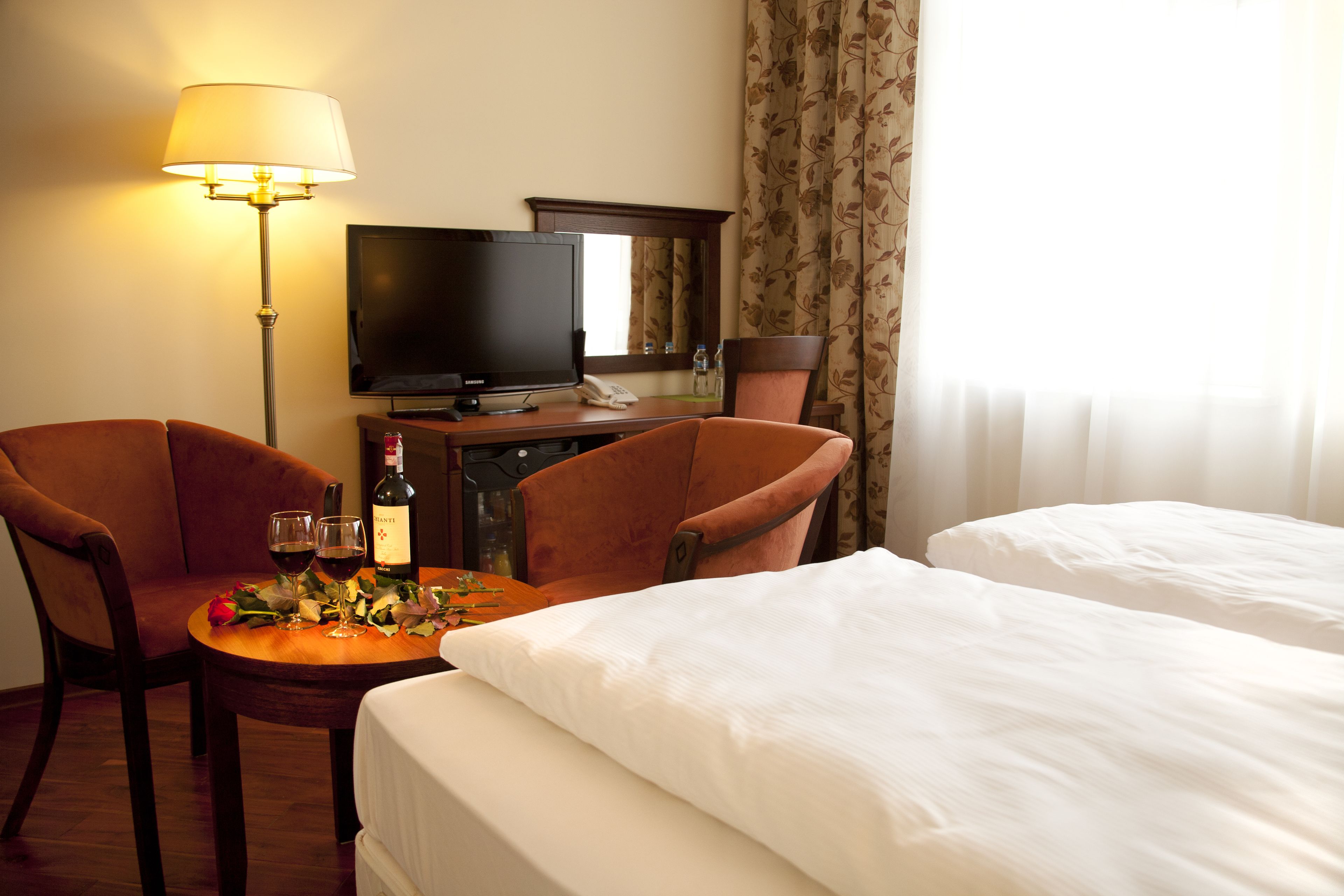 superior double room, city view | hypo-allergenic bedding, in-room safe, laptop workspace, free wifi