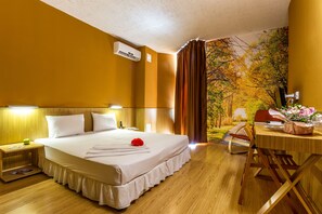 Een kluis op de kamer, een bureau, gratis wifi