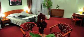 Zlote Deby Hotel