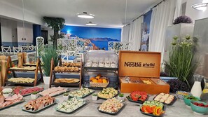 Cofres nos quartos, escrivaninha, quartos à prova de som