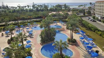 Piscina interna, piscina externa