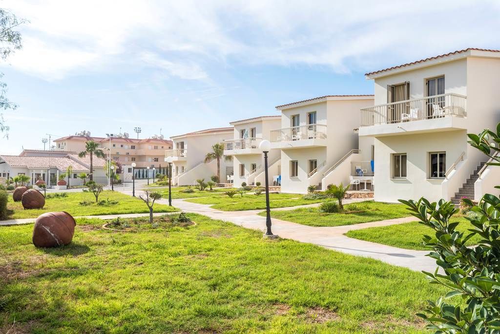 Foto - Nissiana Hotel & Bungalows