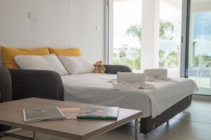 LED TV - La Casa Di Napa (Ayia Napa)