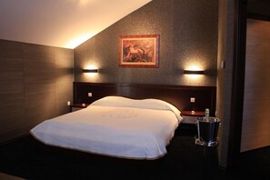 Minibar, cots/infant beds, Internet - Concorde Hotel Veliko Tarnovo (Veliko Tarnovo)