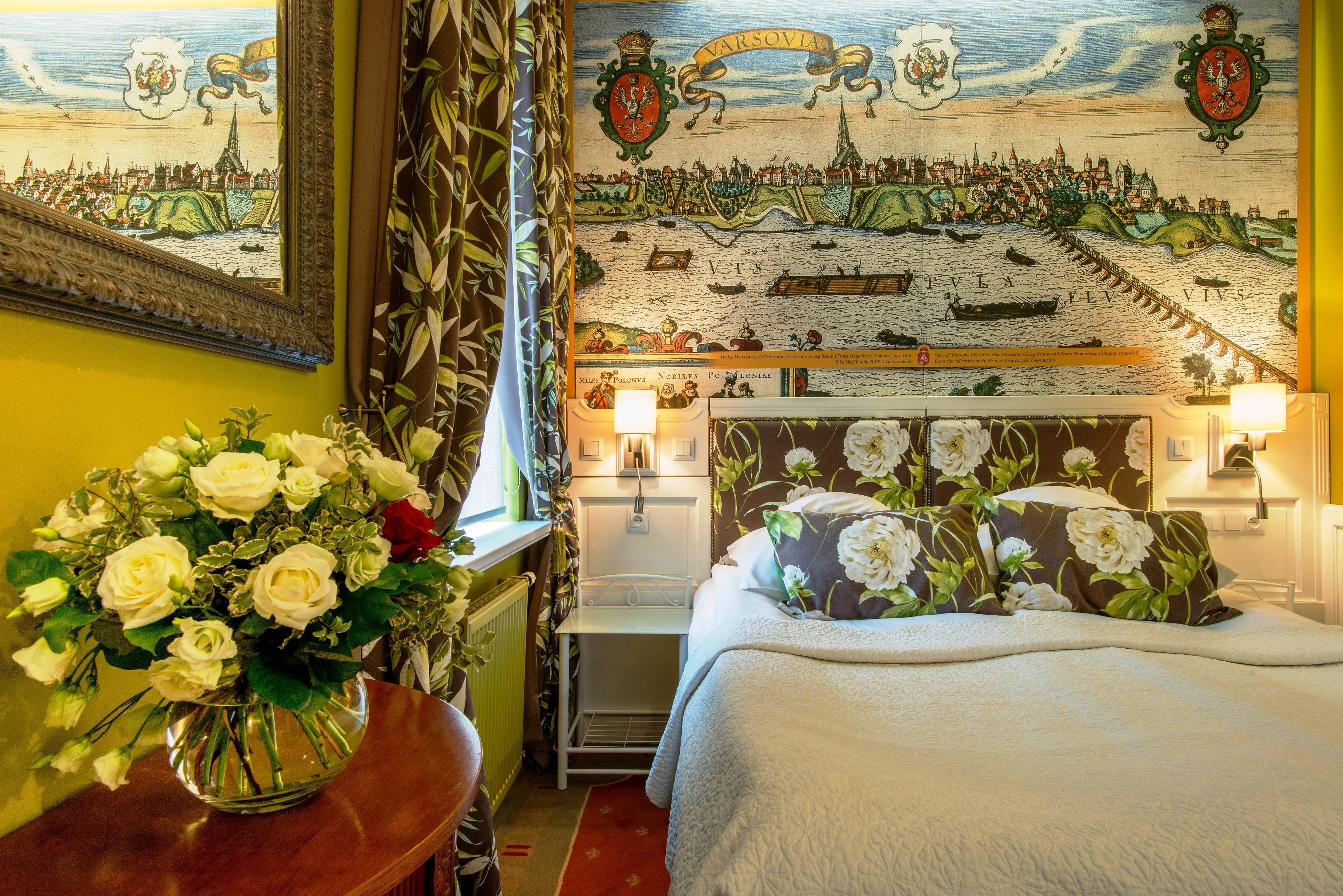 double room | hypo-allergenic bedding, minibar, in-room safe, individually decorated