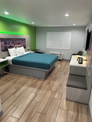 Standard Room, 1 King Bed