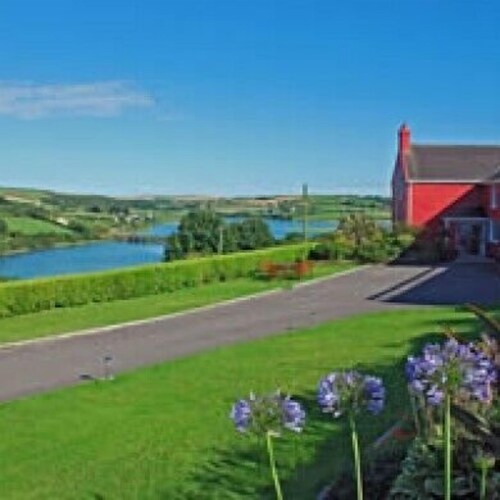 Bridgeview Farmhouse