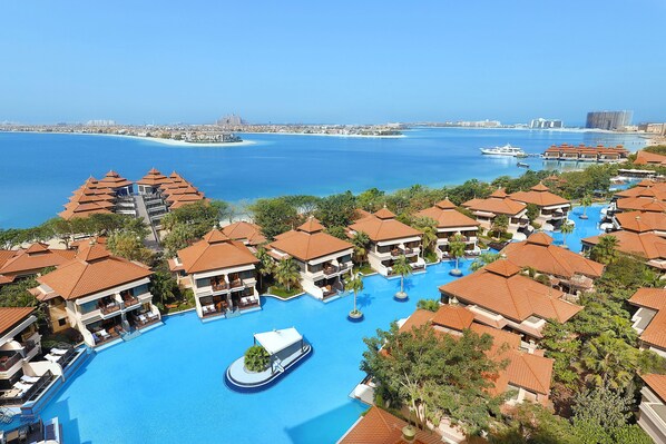 Private beach, sun-loungers, scuba diving, snorkelling - Anantara The Palm Dubai Resort (Dubai)