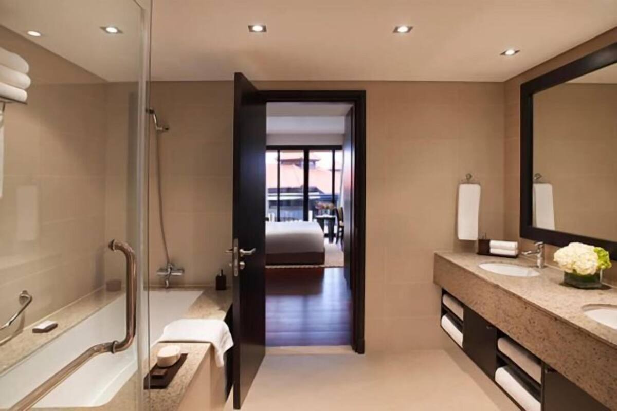 Bagno | Doccia, soffione a pioggia, set di cortesia gratuito, asciugacapelli