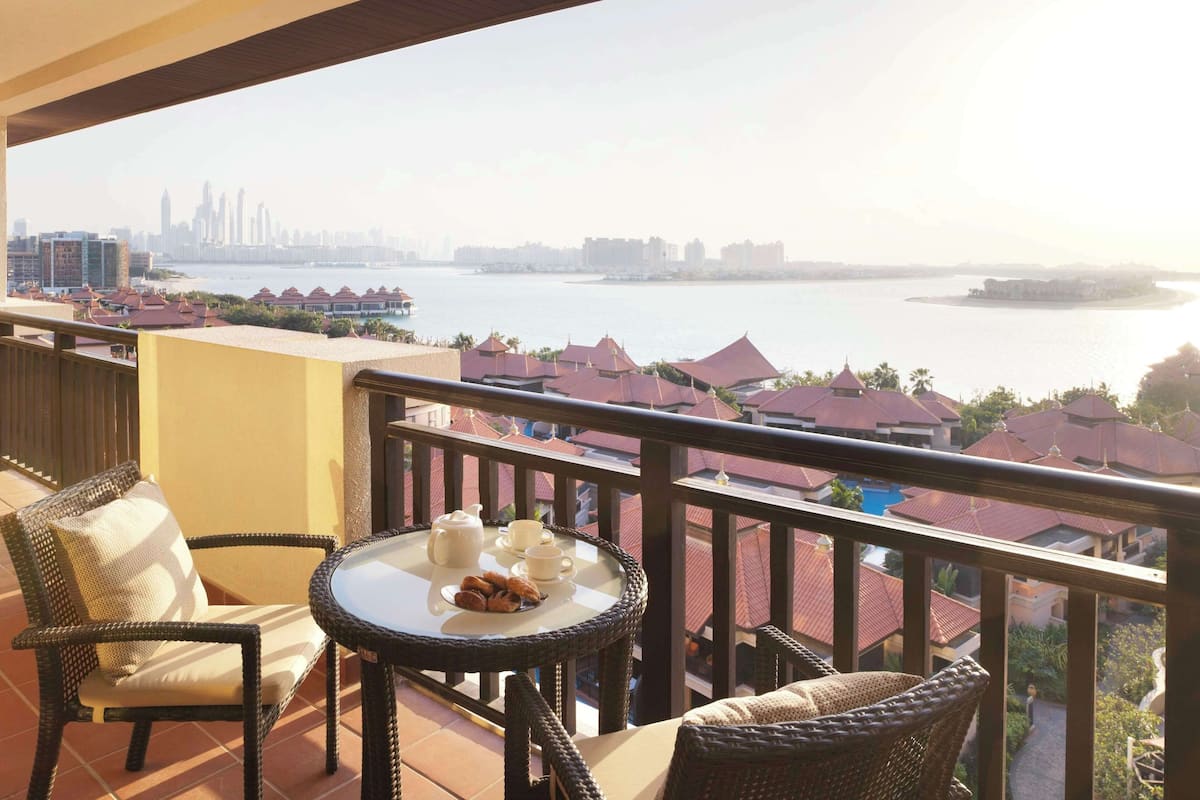 1 bedroom, Egyptian cotton sheets, premium bedding, minibar