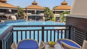 Deluxe Room, Lagoon View | Egyptian cotton sheets, premium bedding, minibar, in-room safe