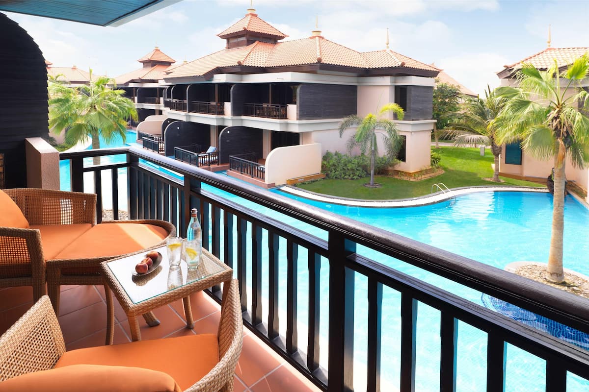 Premier Room, Lagoon View | 1 bedroom, Egyptian cotton sheets, premium bedding, minibar