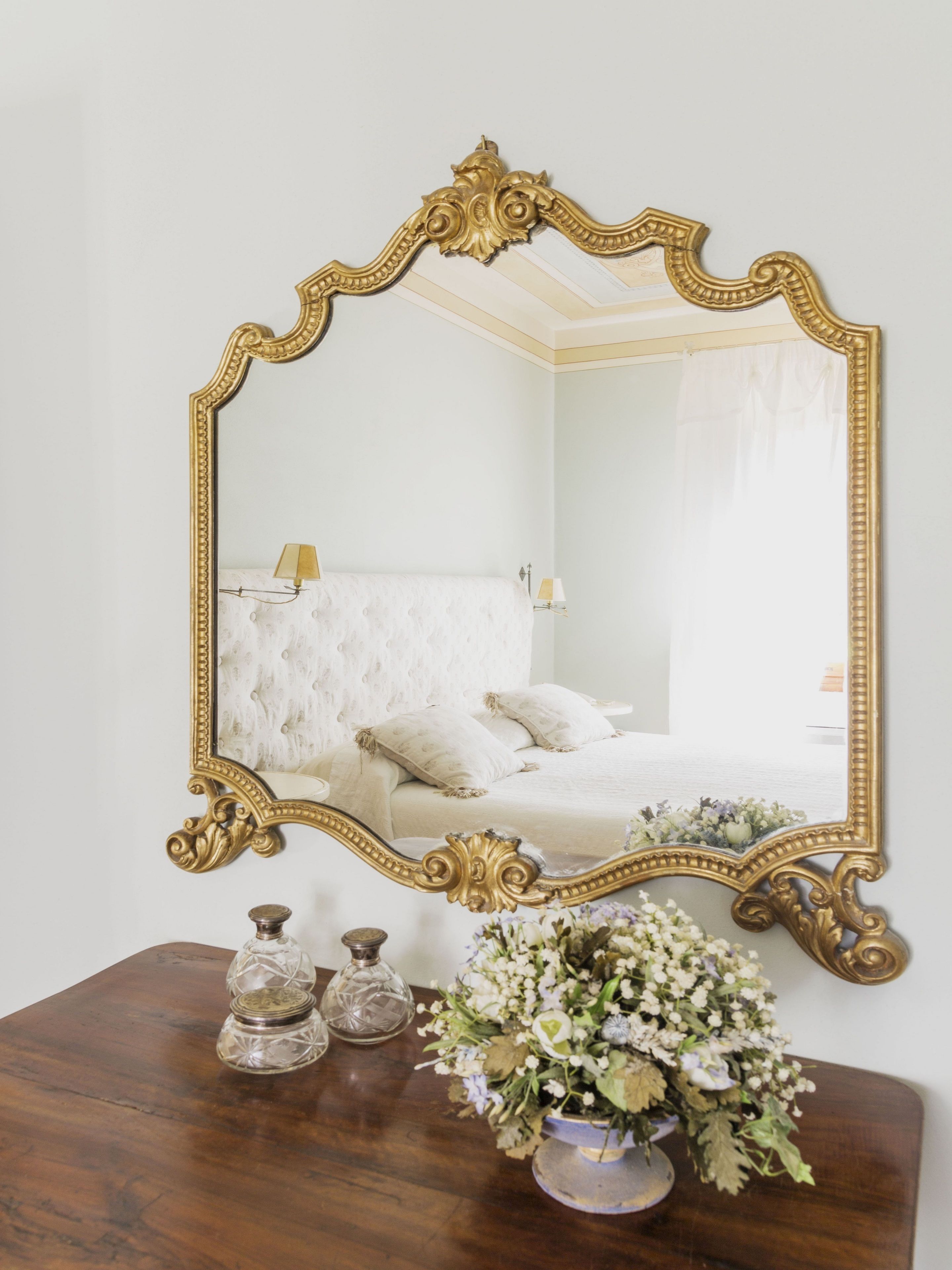 Zimmersafe, Schreibtisch, kostenlose Babybetten, Zustellbetten